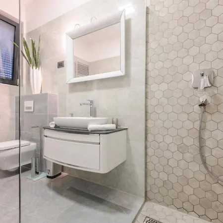 Luxurious And Stylish With Pool & Jacuzzi * Crikvenica