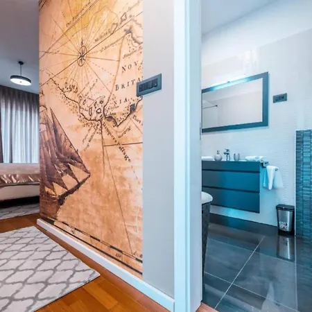 Villa Luxurious And Stylish With Pool & Jacuzzi