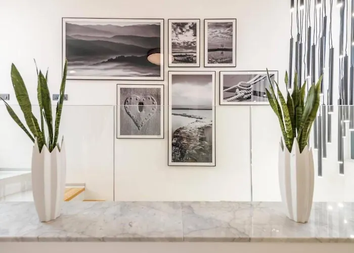 Luxurious And Stylish With Pool & Jacuzzi