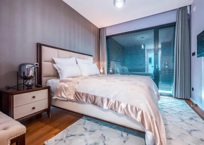 Vilă Luxurious And Stylish With Pool & Jacuzzi *