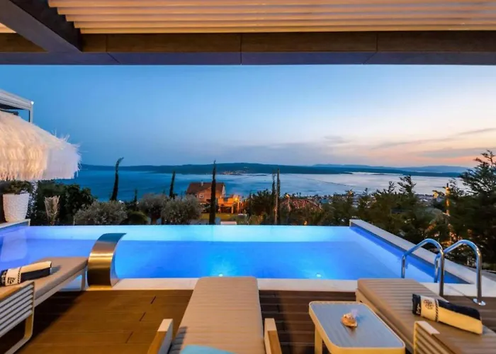 Vilă Luxurious And Stylish With Pool & Jacuzzi *